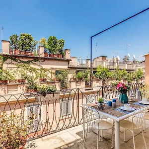 Aweshomeitaly - Spagna Glamour Life Penthouse Apartment